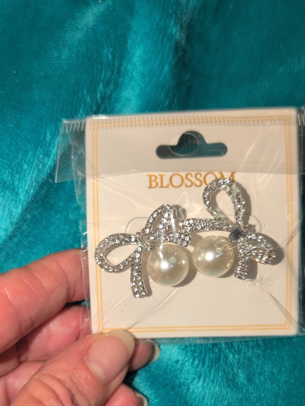 Blossom Silver Bow Pearl Drop Earrings - White Pearlescent